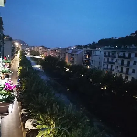 La Conchiglia, Air Conditioning And Parking بيت للعطل راباللو
