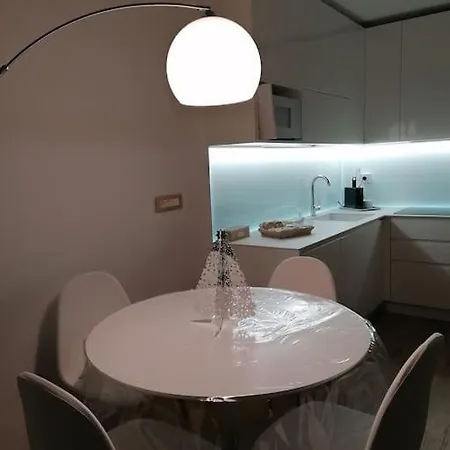 La Conchiglia, Air Conditioning And Parking